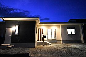 たいようホーム株式会社の施工事例「大きな本棚が設けられた施主の想いが詰まったお家」の画像9