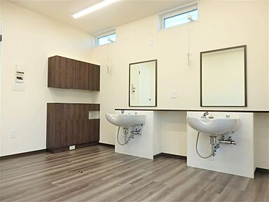 たいようホーム株式会社の施工事例「6人家族の想いが詰まった店舗併用住宅(7LDK+理髪店)」の画像7