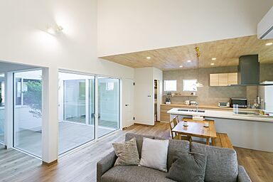 WITHDOM建築設計 千葉スタジオの施工事例「【33坪×平屋】プライベートな中庭のある平屋」の画像1