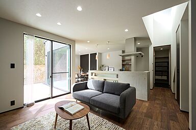 マコトホーム株式会社の施工事例「キッチンにこだわりを詰めて、調和のとれたデザイン&プラン」の画像3