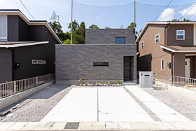 マコトホーム株式会社の施工事例「フロアタイルを採用したホテルライクな住宅」のメイン画像