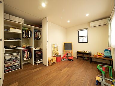 マコトホーム株式会社の施工事例「デザイナーズカフェを連想させるハイセンス住宅。」の画像7