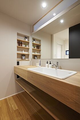 マコトホーム株式会社の施工事例「居心地を考えた、人が集まるデザイン住宅」の画像6