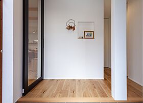 マコトホーム株式会社の施工事例「モダンスタイリッシュ×ナチュラルのお家」の画像2