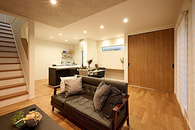 シンプルモダンスタイルのリビング ALL・IN株式会社の事例画像