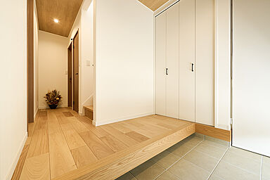 ALL・IN株式会社の施工事例「日当たりがよく暖かい木の家」の画像1