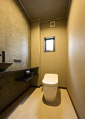 ALL・IN株式会社の施工事例「グレーで統一された広々LDKの家」の画像8