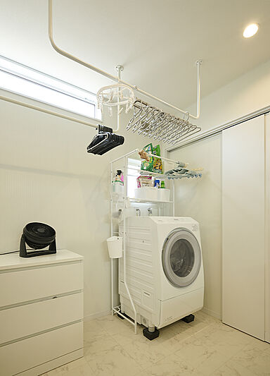 ALL・IN株式会社の施工事例「徹底して無駄をなくし、広々暮らす家」の画像7