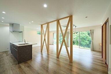 株式会社アンソホームの施工事例「音羽山を借景にした清々しい住まい」の画像3