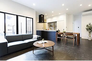 CASTLE HOMEの施工事例「スタイリッシュデザインの平屋」の画像4