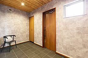 CASTLE HOMEの施工事例「薪ストーブと暮らす平屋の家」の画像1