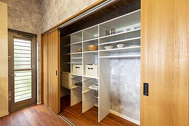 CASTLE HOMEの施工事例「薪ストーブと暮らす平屋の家」の画像5