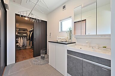 CASTLE HOMEの施工事例「小上がり和風ダイニングのある平屋」の画像5