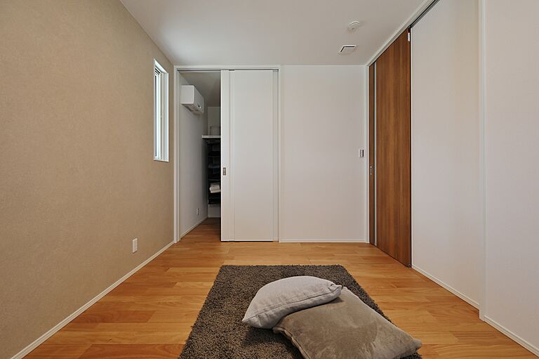 CASTLE HOMEの公式画像_洋室8