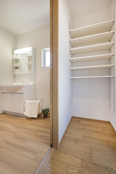 CASTLE HOMEの公式画像_洗面6