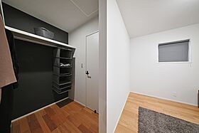 CASTLE HOMEの施工事例「勾配天井と家事動線にこだわった暮らしやすい平屋」の画像7