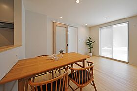 CASTLE HOMEの施工事例「並んで使える2ボウル洗面。朝の支度も家事もスムーズなシンプルモダンの家」の画像2