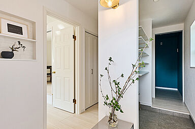 グラッソ株式会社の施工事例「ホテルライクな内観の都市型カリフォルニアハウス」の画像2