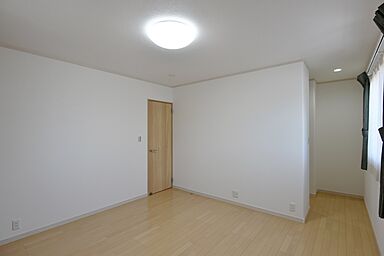 マコトホーム彦根店の施工事例「子育てしやすい間取りと家事ラク動線を考えた住まい」の画像9