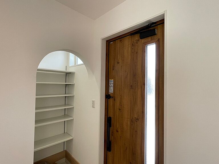 株式会社トキワ・ホームの公式画像_玄関2