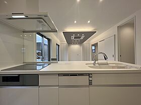 株式会社トキワ・ホームの施工事例「白いスタイリッシュな家」の画像3