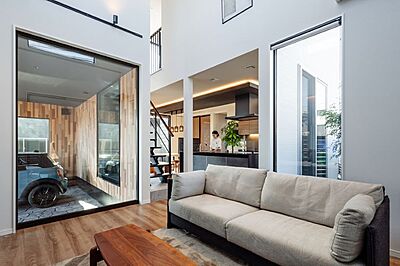 木の家スタイルのリビング スタイルラボホームズの事例画像