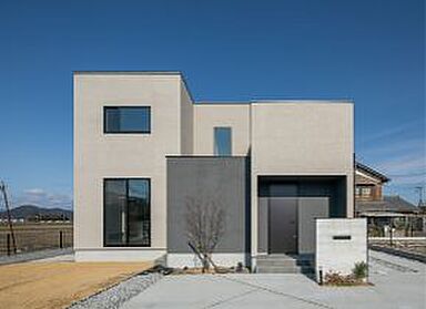 D-works株式会社の施工事例「中庭とリビングが繋がる、特別な空間」の画像1