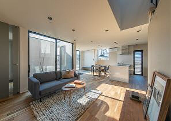 D-works株式会社の公式画像_リビング3