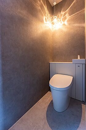 D-works株式会社の施工事例「落ち着きと華やかさを兼ね備えた上質空間」の画像6