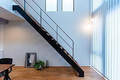 D-works株式会社の施工事例「天井にもこだわる、居心地の良い住まい」の画像2