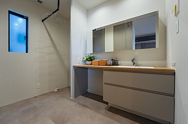 D-works株式会社の施工事例「“好き”を集めて叶えた、ホテルライクで心地よい暮らし」の画像8