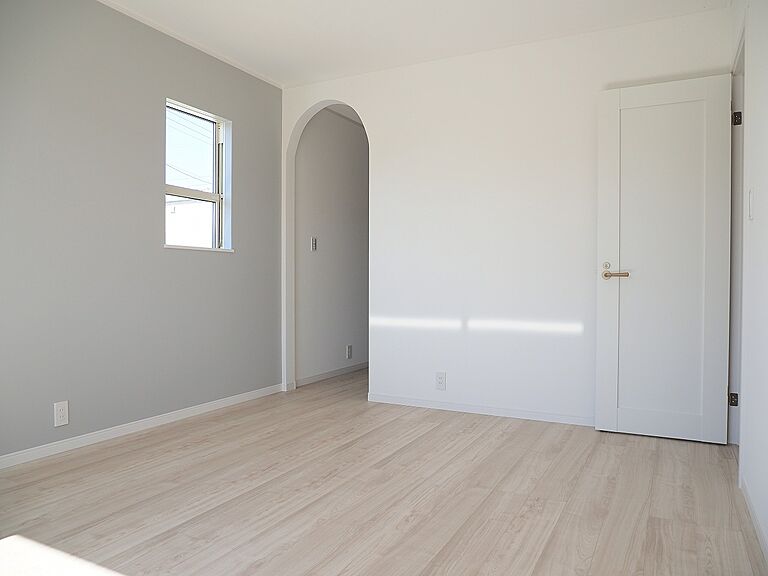 イズミ不動産株式会社の公式画像_洋室7