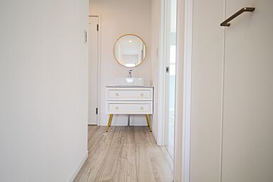 イズミ不動産株式会社の施工事例「大津市堅田 N様邸 白を基調とした開放感のある邸宅」の画像9