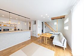 株式会社スズモクの施工事例「ホワイトガルバ+木目デザインの家」の画像10