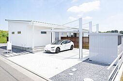 株式会社スズモクの施工事例「白と無垢栗材デザインの平屋」の画像