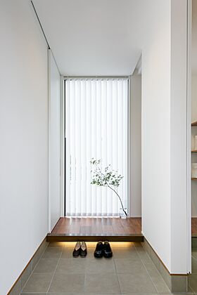 シンプル工務店の施工事例「やわらかな陰影が似合う上質な平屋」の画像1