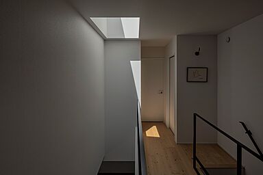 グランハウス一級建築士事務所の施工事例「光と陰影を感じる住まい」の画像7