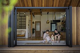 グランハウス一級建築士事務所の施工事例「通り土間とモルタルキッチンがある家」の画像9