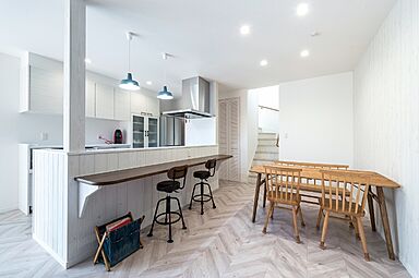 株式会社吉源工務店の施工事例「ヴィンテージテイストの住まい」の画像3