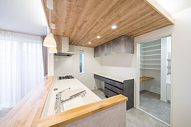 株式会社エドケンハウスの施工事例「ジャパニーズモダン(和のテイストと大人の落ち着いた雰囲気がマッチした家)」の画像