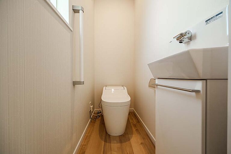 株式会社エドケンハウスの公式画像_トイレ8