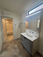 和風・和モダンスタイルの洗面所 株式会社エドケンハウスの事例画像