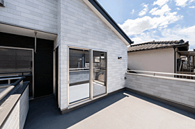 株式会社エドケンハウスの施工事例「ナチュラルモダン(LDK一角に広々とした書斎スペースのある家)」の画像5