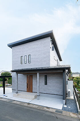 株式会社ヨネダの施工事例「おとな可愛い家」の画像1