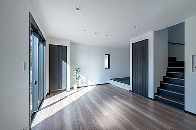 株式会社ヨネダの施工事例「シックブラックの家」の画像