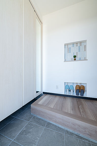 株式会社ヨネダの施工事例「シックブラックの家」の画像2