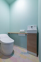 シンプルモダンスタイルのトイレ 株式会社ヨネダの事例画像