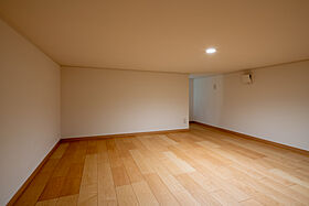 有限会社ワイズプロダクトの施工事例「オレンジの外観が彩る、夫婦で心地よく暮らす平屋(秦野市)」の画像6