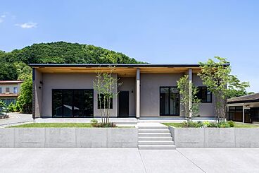 有限会社ワイズプロダクトの施工事例「夫婦のセンスが息づく木質デザインの平屋(伊勢原市)」の画像