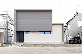 株式会社ウッディークラフト 中標津店の施工事例「美感に富んだ、記憶に深く刻まれる家」のメイン画像